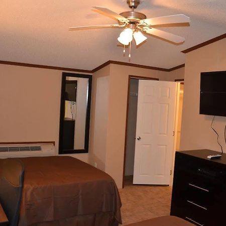 Dilley Lodge エクステリア 写真